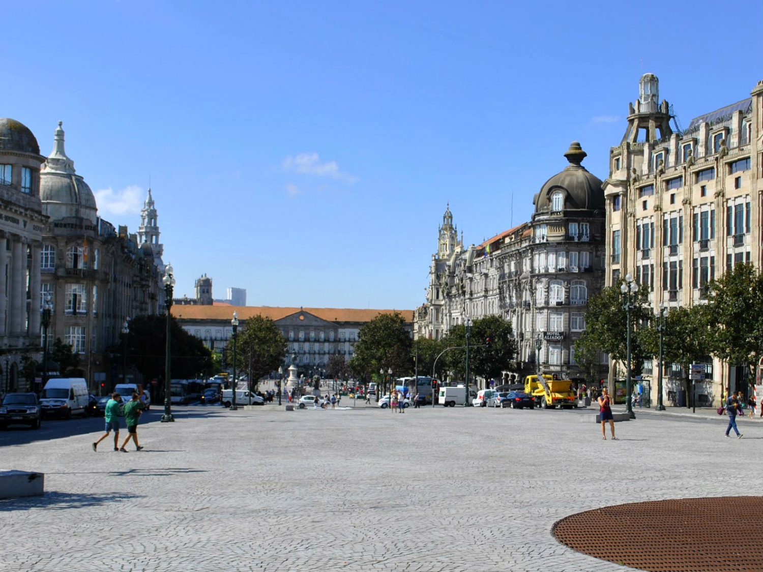 Avenida dos Aliados, Porto, Portugal