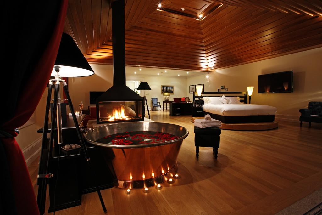 The Romantic Suite of the Yeatman Hotel Porto